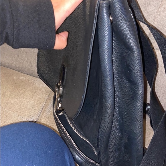 LV BACKPACK - Picture 8 of 11